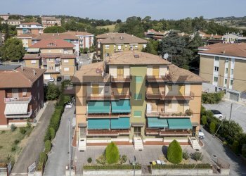 Edificio all\'aperto - Appartamento Via Nino Bixio
10, Jesi - foto 56