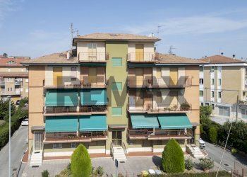 Edificio all\'aperto - Appartamento Via Nino Bixio
10, Jesi - foto 57