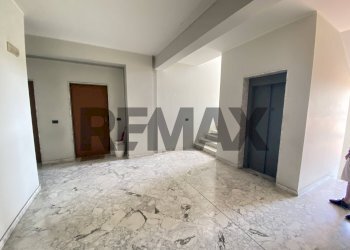 Stanza vuota - Quadrilocale via pasubio
 
31, Tremestieri Etneo - foto 5