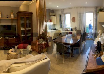 Sala da pranzo - Quadrilocale via pasubio
 
31, Tremestieri Etneo - foto 9