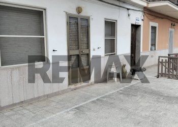 Edificio all\'aperto - Semi-detached house Via Umberto Giordano
 
19, Carpino - photo 7