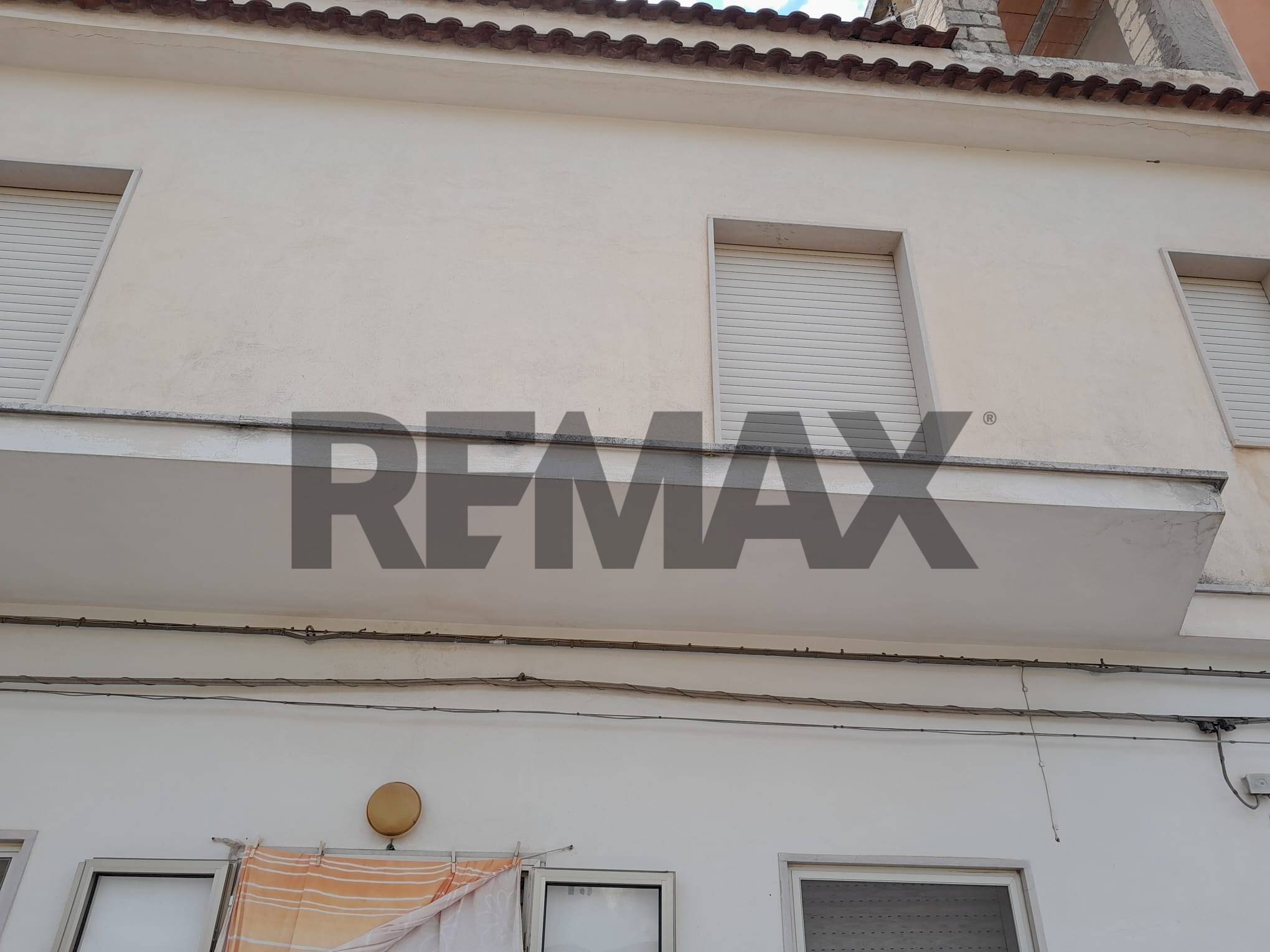 Edificio all\'aperto - Semi-detached house Via Umberto Giordano
 
21, Carpino - photo 1