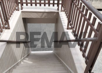 Scale - Semi-detached house Via Umberto Giordano
 
21, Carpino - photo 5