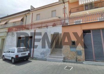 Edificio all\'aperto - Semi-detached house Via Umberto Giordano
 
21, Carpino - photo 10