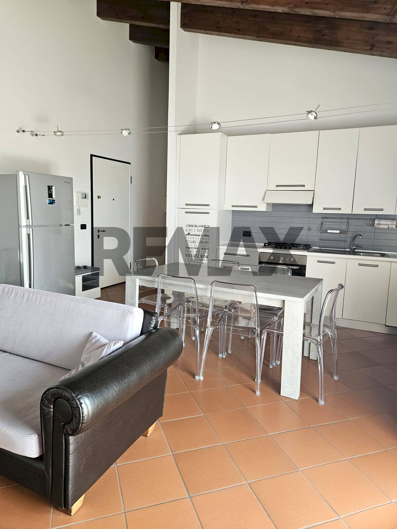 Sala da pranzo - Trilocale Via Garibaldi
 
84, Viadana - foto 2
