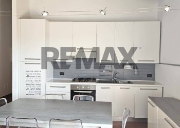 Cucina - Trilocale Via Garibaldi
 
84, Viadana - foto 1
