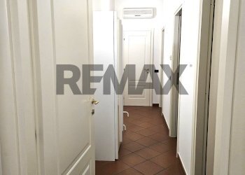 Hall / corridoio - Trilocale Via Garibaldi
 
84, Viadana - foto 7
