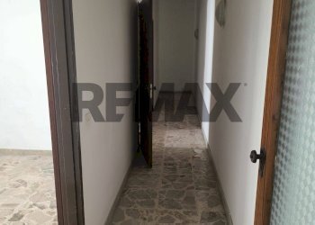 Hall / corridoio - Apartment via dei colli iblei
 
7, Priolo Gargallo - photo 9