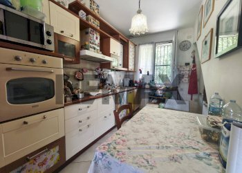 Cucina - Trilocale Via Marco Polo
 
5, Borghetto Santo Spirito - foto 5