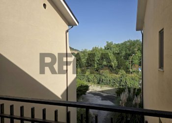 Balcone - Appartamento Via d'urbano
 
43, Fara Filiorum Petri - foto 12
