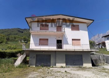 Casa all\'aperto - Casa indipendente Via Cergnai
15, Santa Giustina - foto 3