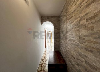 Hall / corridoio - Apartment Piazza Vittorio Emanuele II
 
21, Vieste - photo 18