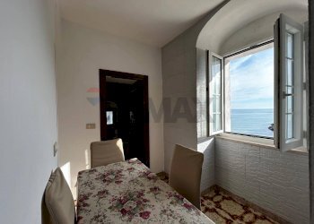 Sala da pranzo - Apartment Piazza Vittorio Emanuele II
 
21, Vieste - photo 27