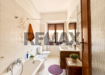 Bagno - Three-room apartment Via Regoli
 
7, Sassari - photo 8