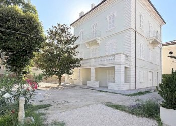 Foto 1 - Quadrilocale Viale Zara
 
19, Pesaro - foto 1