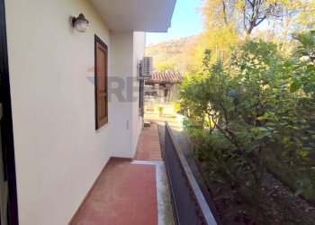 Balcone - Villa Via Francesco Baracca
 
74, Santi Cosma e Damiano - foto 30