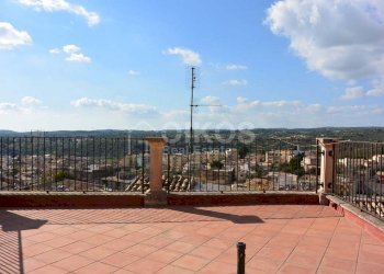 Foto 3 - Casa indipendente Ronco Giusti
 
1, Noto - foto 3