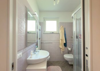 Foto 12 - Two-room apartment Via Eugenio Montale
 
2, Loano - photo 12