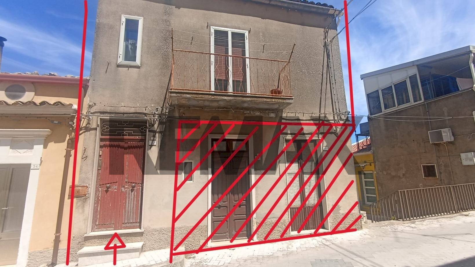 Edificio all\'aperto - Casa indipendente san giovanni bosco
32, Chiaramonte Gulfi - foto 2