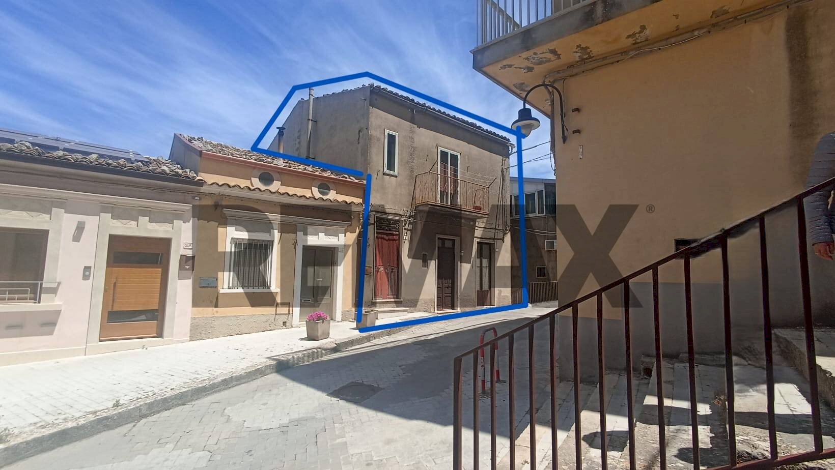 Edificio all\'aperto - Casa indipendente san giovanni bosco
32, Chiaramonte Gulfi - foto 3