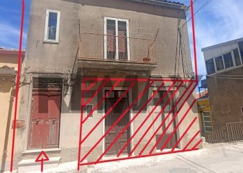 Edificio all\'aperto - Casa indipendente san giovanni  bosco
 
32, Chiaramonte Gulfi - foto 2