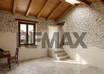 Scale - Casa indipendente via  alcanata
 
27, Chiaramonte Gulfi - foto 5