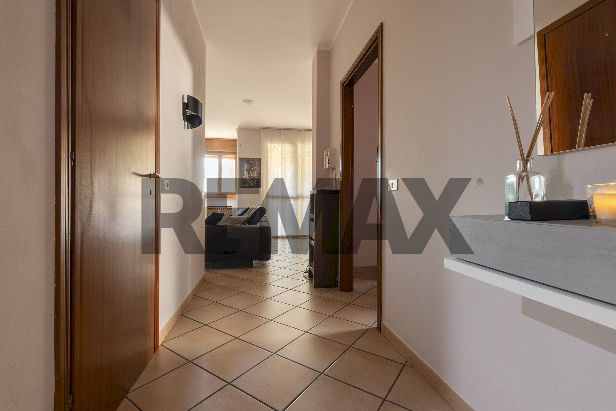 Hall / corridoio - Trilocale Via Pallanza
21, Busto Arsizio - foto 2