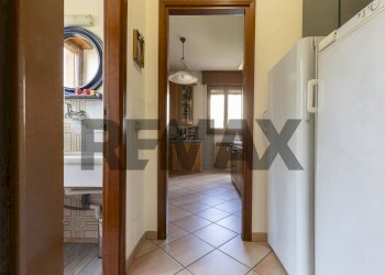 Hall / corridoio - Trilocale Via Pallanza
 
21, Busto Arsizio - foto 8
