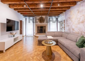 Soggiorno - Commercial Premises Corte Sgarzerie
1, Verona - photo 3