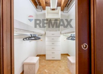 Cabina armadio - Commercial Premises Corte Sgarzerie
1, Verona - photo 7