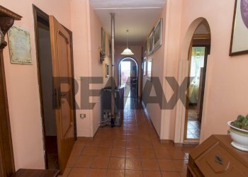 Hall / corridoio - Semi-detached house via ripoli
 
11, Spoltore - photo 20