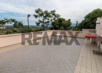 Terrazza - Semi-detached house via ripoli
 
11, Spoltore - photo 38