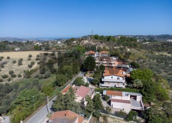 Edificio all\'aperto - Semi-detached house via ripoli
 
11, Spoltore - photo 55