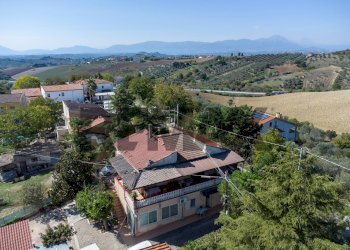 Casa all\'aperto - Semi-detached house via ripoli
 
11, Spoltore - photo 72
