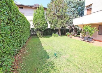 Giardino - Villa via Santo Jesus
 
7, Curno - foto 4