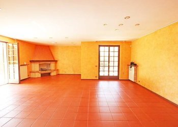 Soggiorno - Villa via ippolito nievo, Mozzo - foto 14