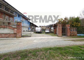 Edificio all\'aperto - Bilocale pobbia
 
29, Azeglio - foto 157
