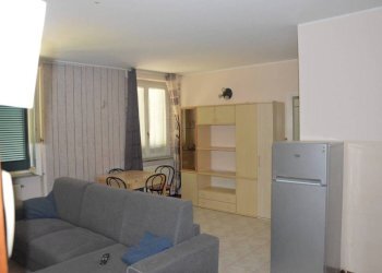 Salone - Two-room apartment via Tonale, Gallarate - photo 1