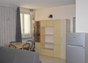 Camera da letto - Two-room apartment via Tonale, Gallarate - photo 2