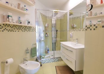 Bagno - Three-room apartment Via Po
 
15, Napoli - photo 11