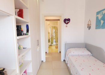 Cameretta - Three-room apartment Via Po
 
15, Napoli - photo 14