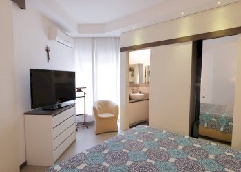 camera da letto - Three-room apartment Via Po
 
15, Napoli - photo 22