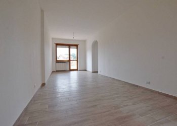 Salone - Appartamento via Alessandro Manzoni, 14, Mondovì - foto 6
