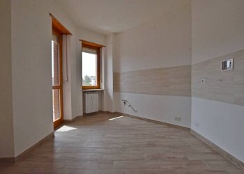 Cucina - Appartamento via Alessandro Manzoni, 14, Mondovì - foto 10
