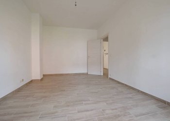 Camera da letto - Appartamento via Alessandro Manzoni, 14, Mondovì - foto 13