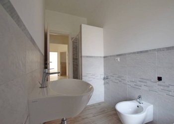 Bagno - Appartamento via Alessandro Manzoni, 14, Mondovì - foto 23
