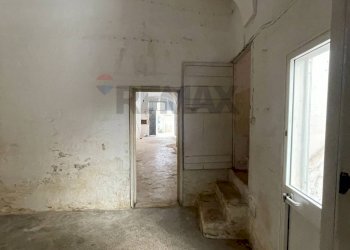 Stanza vuota - Casa indipendente Via Flavio Gioia
 
13, Ostuni - foto 18