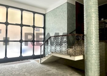 Ricezione / Lobby - Two-room apartment Via Gen. G. Govone
 
83, Milano - photo 4