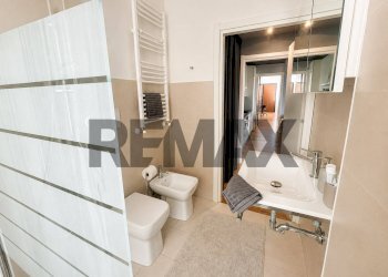 Bagno - Bilocale Via Gen. G. Govone
 
83, Milano - foto 15