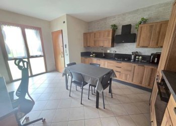Cucina - Three-room apartment via dei Bassi, Signa - photo 4